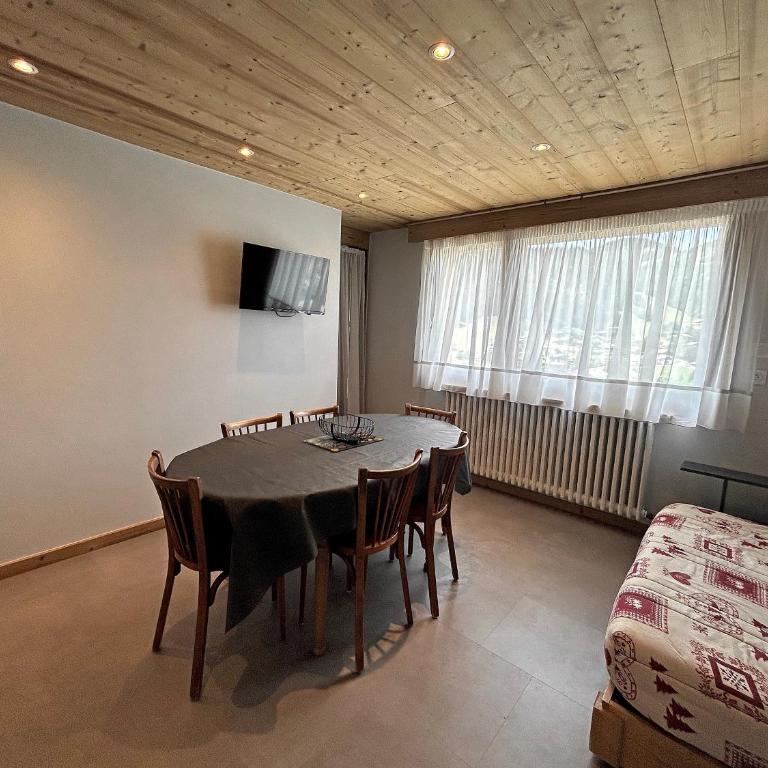 GROTTE AUX FEES A - Appartement skis aux pieds - Wifi- Parking - Appartement 2 Chambres - 1