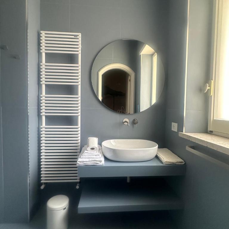 Dimore Romano - Camera Matrimoniale con Bagno Privato - 13