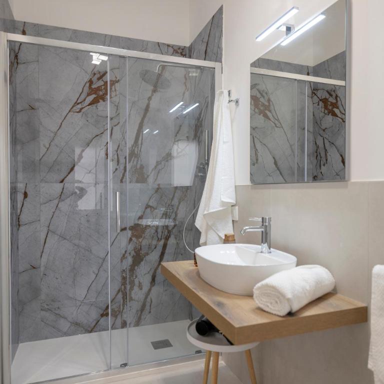 5 - Dimora Largo Franchì Apartments - One-Bedroom Apartment - 5
