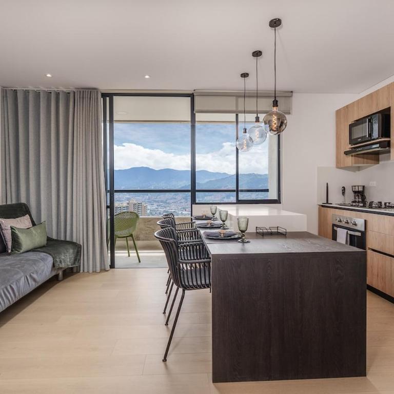 El Tesoro 1BR Coworking, Rooftop & Market AC - One-Bedroom Apartment - 1