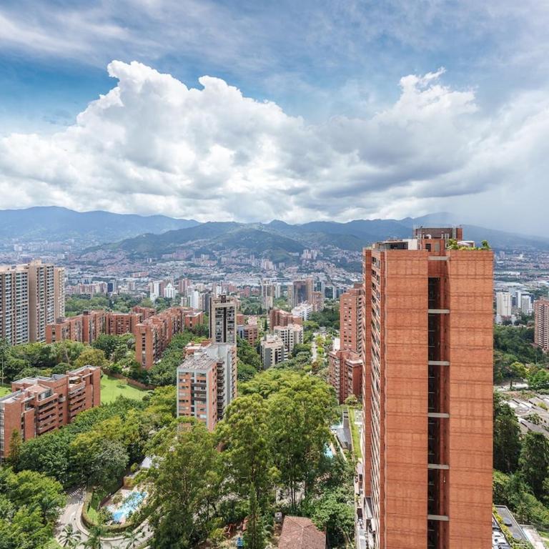 El Tesoro 1BR Coworking, Rooftop & Market AC - One-Bedroom Apartment - 7