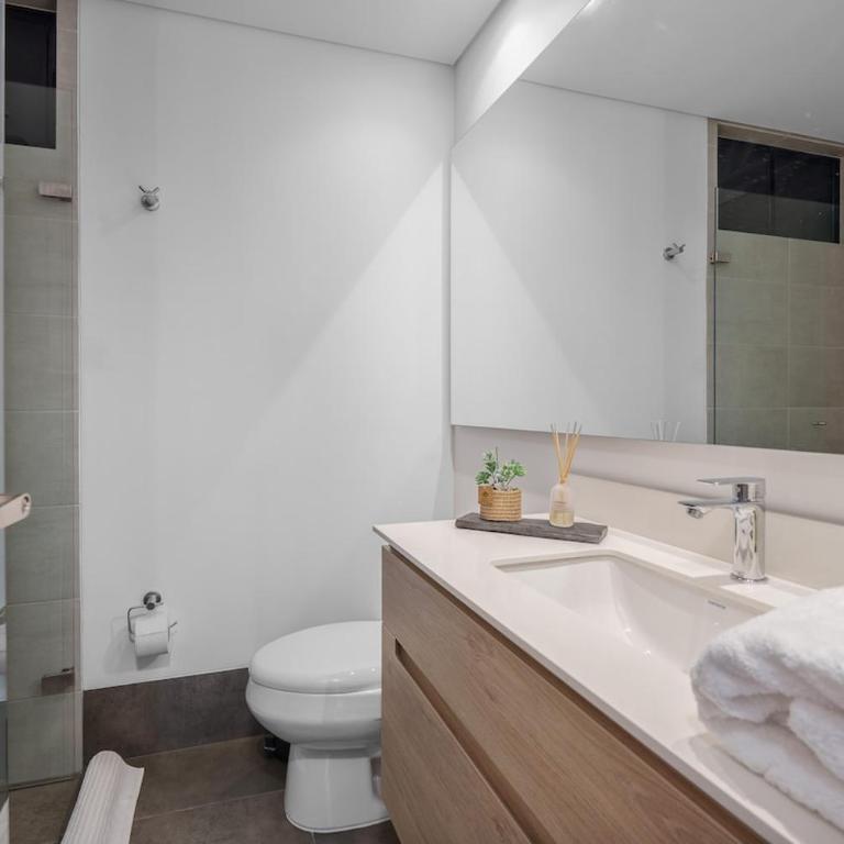 El Tesoro 1BR Coworking, Rooftop & Market AC - One-Bedroom Apartment - 23
