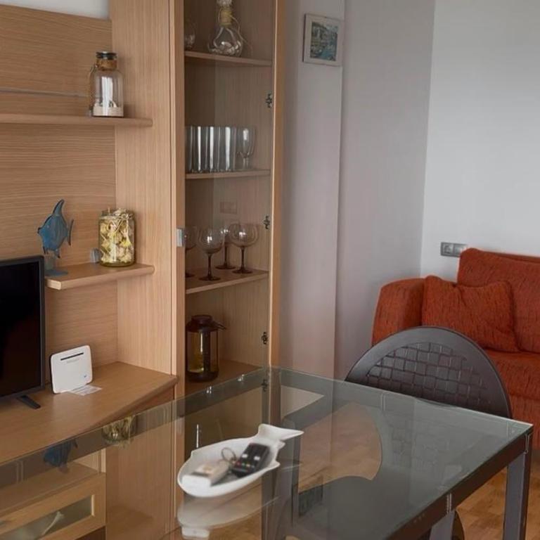 Salou Vistas Playa - Two-Bedroom Deluxe Apartment with Ocean View - 12