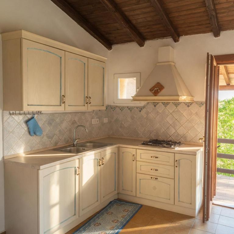 Antonio Rose Garden - Two-Bedroom Apartment - 6