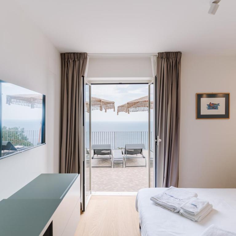 Villa Dequinz Luxury Retreat & Private Infinity Pool - Villa - 24