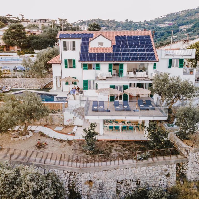 Villa Dequinz Luxury Retreat & Private Infinity Pool - Villa - 36