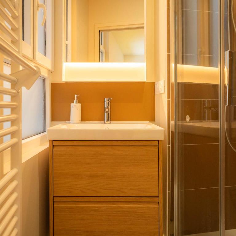 Le Patio de la Gare - T2 coloré, terrasse privée - Apartamento de 1 dormitorio - 10