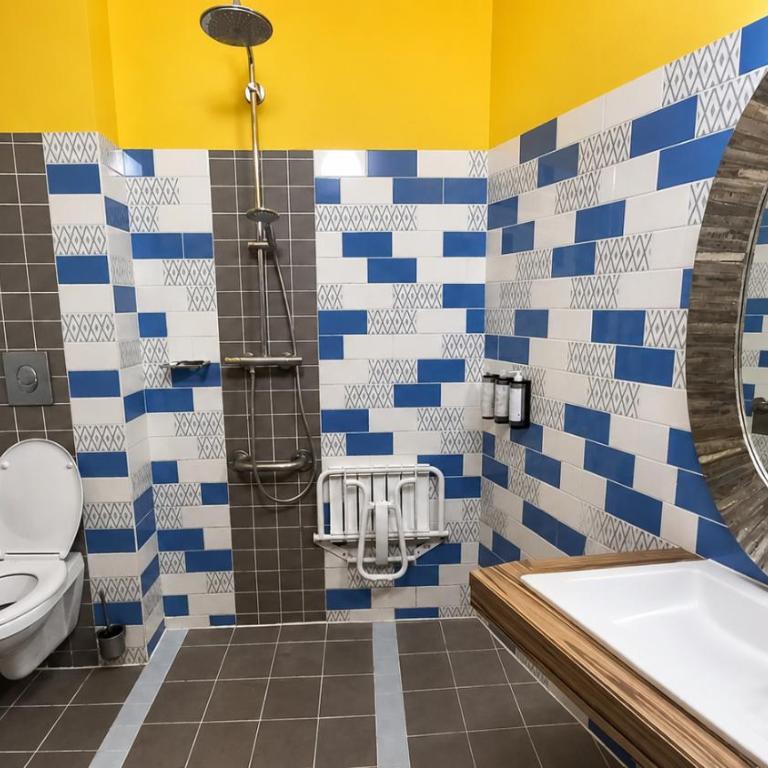 Baya Hotel - Chambre Confort - Rez-de-Chaussée - Accessible aux Personnes à Mobilité Réduite - 3