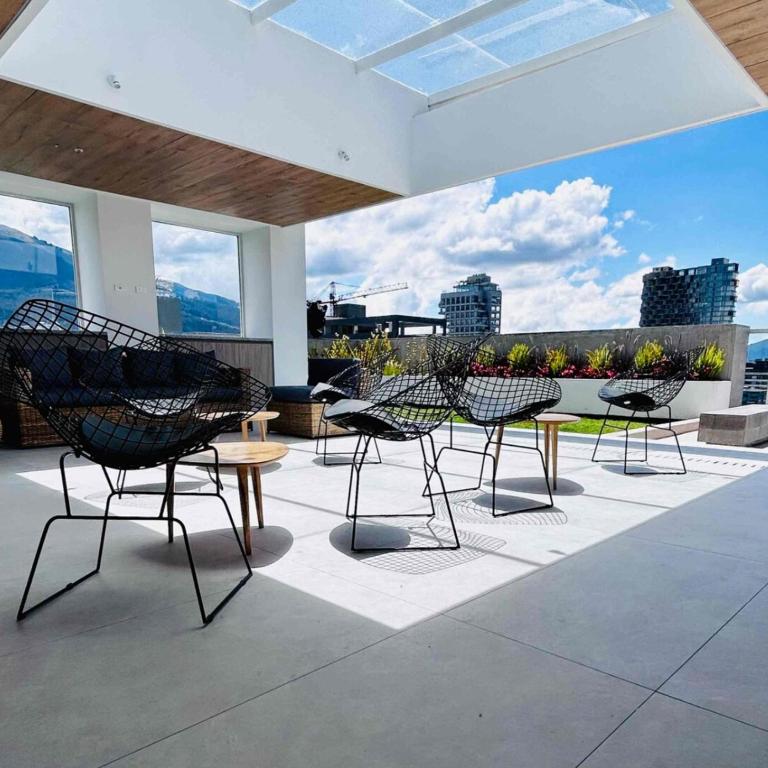 Exclusive Luxury Suite with Pool & Scenic Balcony, wiffi, parking - Apartamento de 1 dormitorio - 5