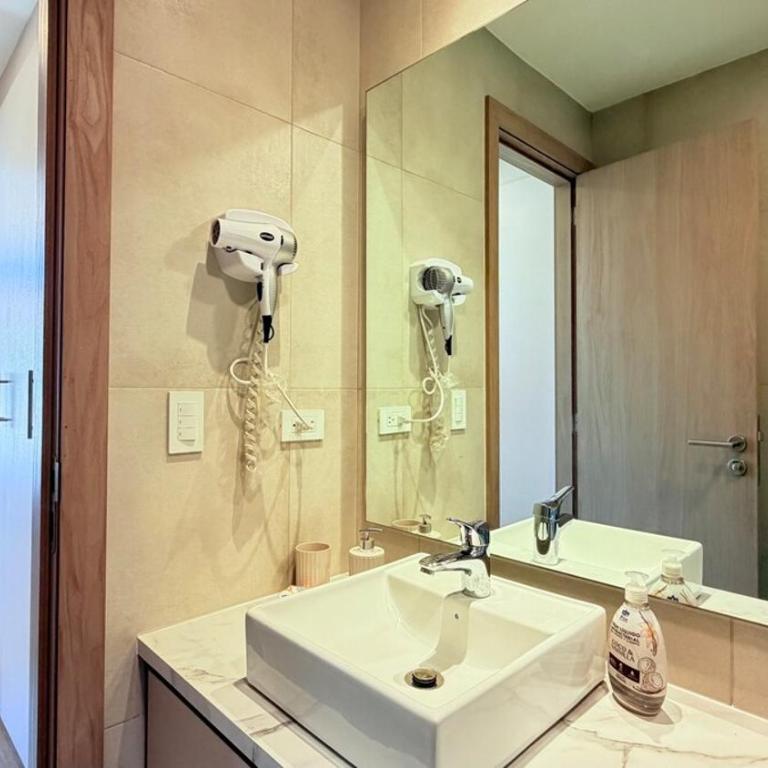 Exclusive Luxury Suite with Pool & Scenic Balcony, wiffi, parking - Apartamento de 1 dormitorio - 19