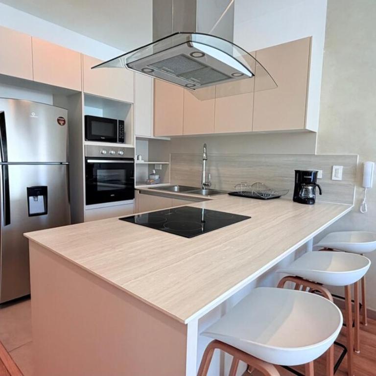 Exclusive Luxury Suite with Pool & Scenic Balcony, wiffi, parking - Apartamento de 1 dormitorio - 32