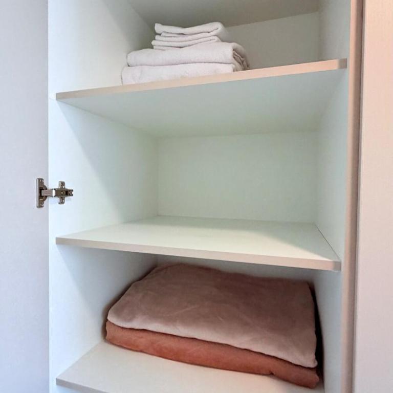 Exclusive Luxury Suite with Pool & Scenic Balcony, wiffi, parking - Apartamento de 1 dormitorio - 53