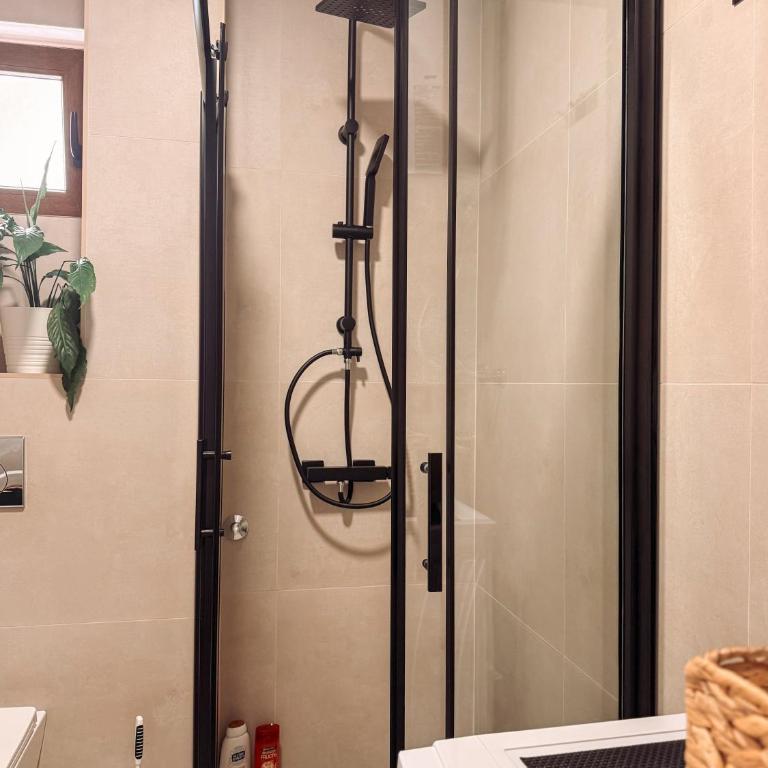 Mimista Apartments - Cozy & Spacious Studio - Apartment mit 1 Schlafzimmer - 46
