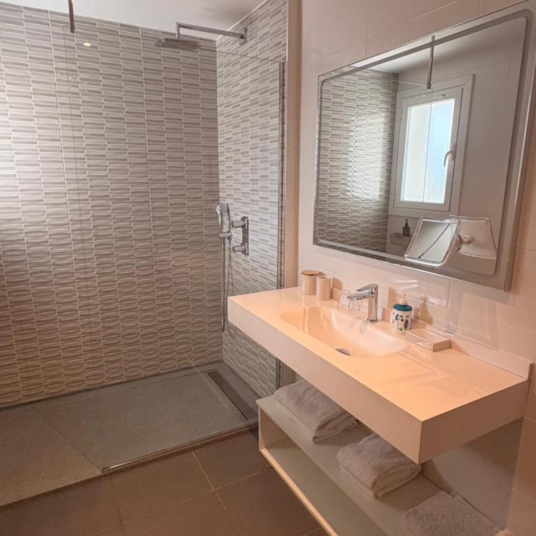 Hôtel Valencia - Chambre Double - Vue sur Mer - 2