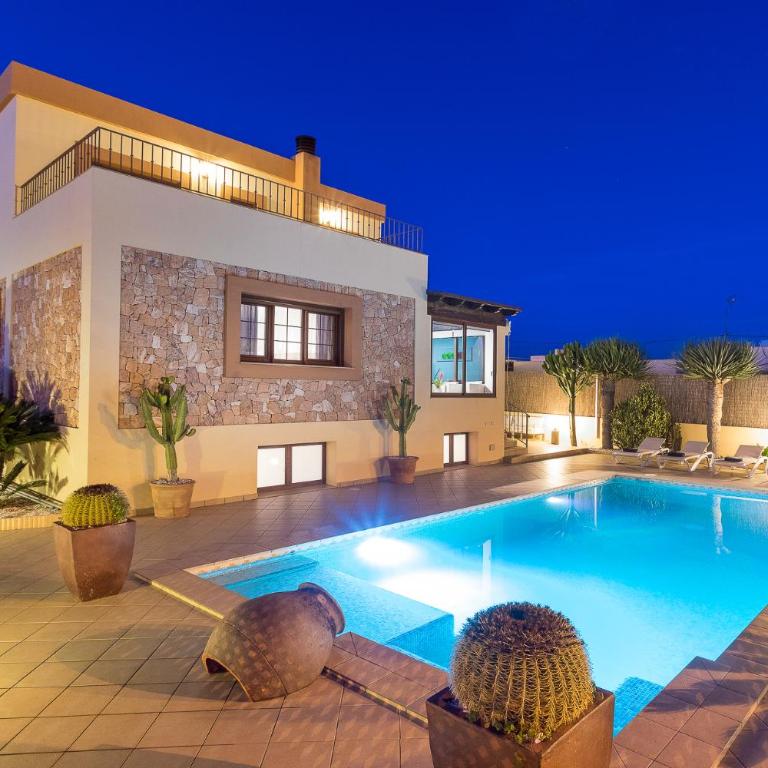Villa near ibiza Town Sleeps 14 - Villa de 7 dormitorios - 1