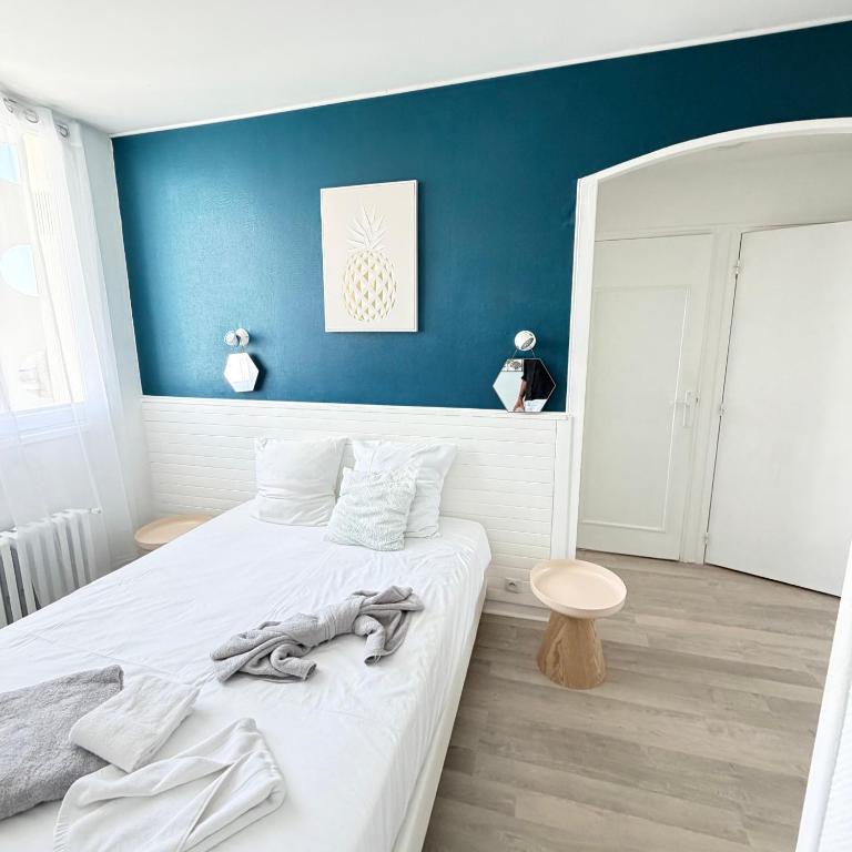 Hôtel La Croisette & Restaurant Bistrot Gantier en centre ville - Chambre Double Supérieure - 3