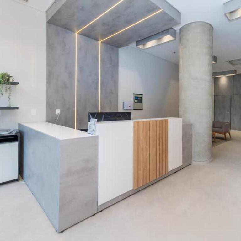 Chic Designer Flat Overlooking the City - Apartment - 13
