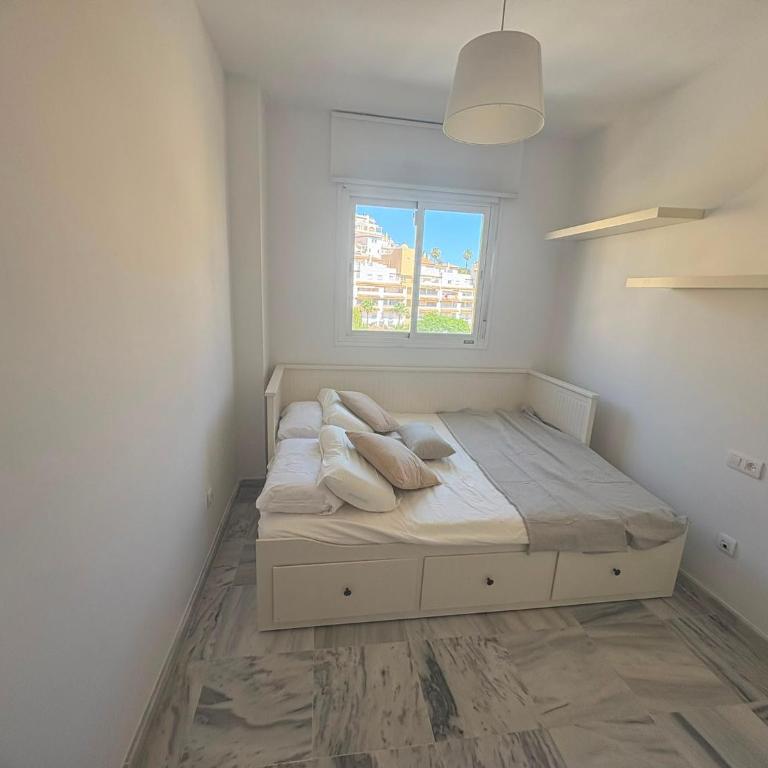Relax & Swim Apartment - Three-Bedroom Apartment - 2