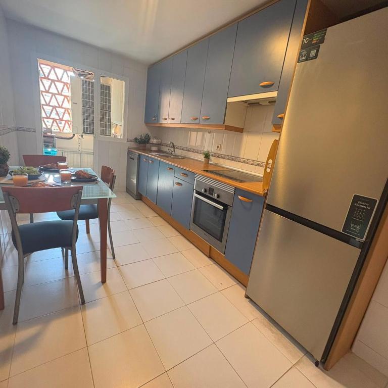 Relax & Swim Apartment - Three-Bedroom Apartment - 12