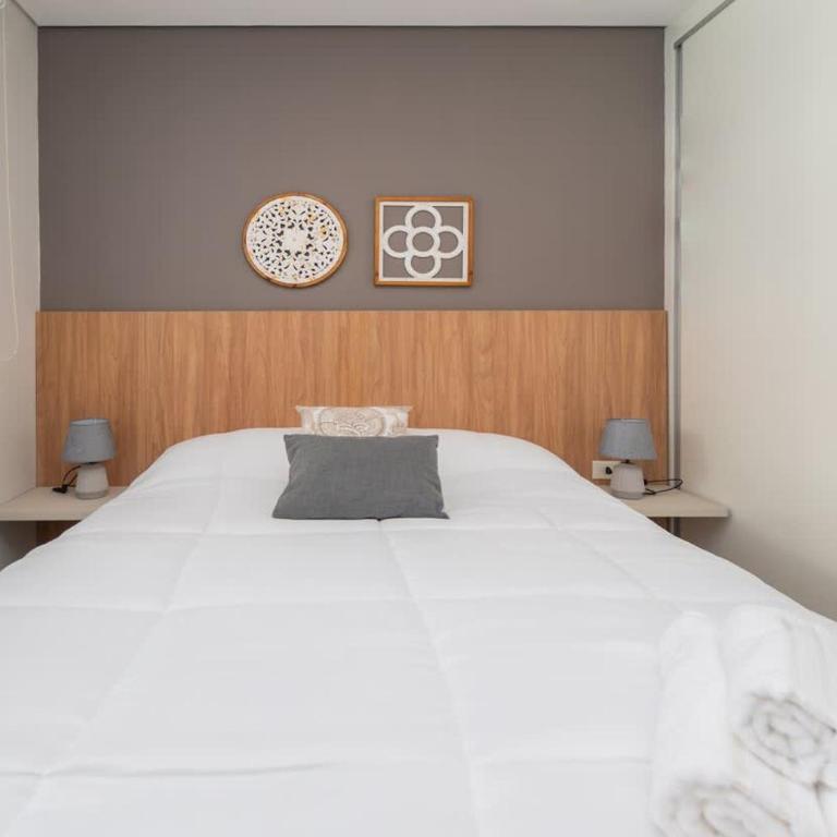 In the heart of Villamorra Rooftop Pool & BBQ - Apartment - 3