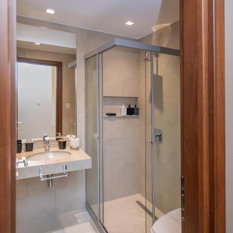 In the heart of Villamorra Rooftop Pool & BBQ - Apartment - 23