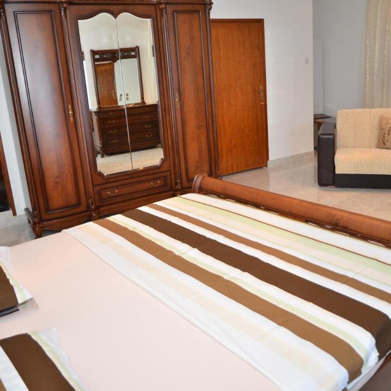 Villa Marinero - One-Bedroom Apartment - 16