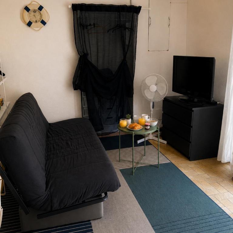 Plage à 100m - Tout à pied - Stationnement gratuit - 3 pers - Two-Bedroom Apartment - 10