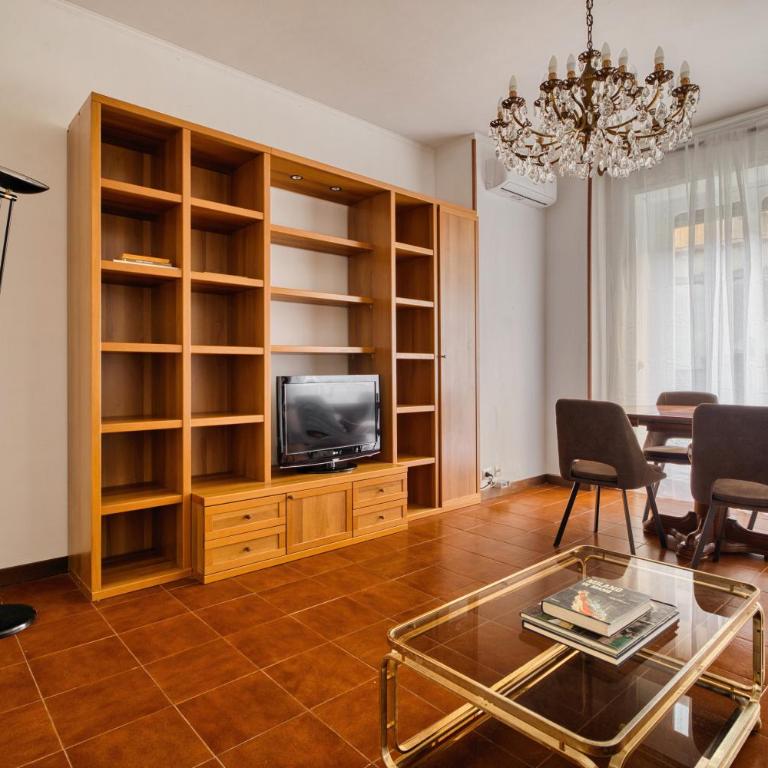Porta Vittoria & Duomo - Elegant Flat - Appartamento con 2 Camere da Letto e Balcone - 11