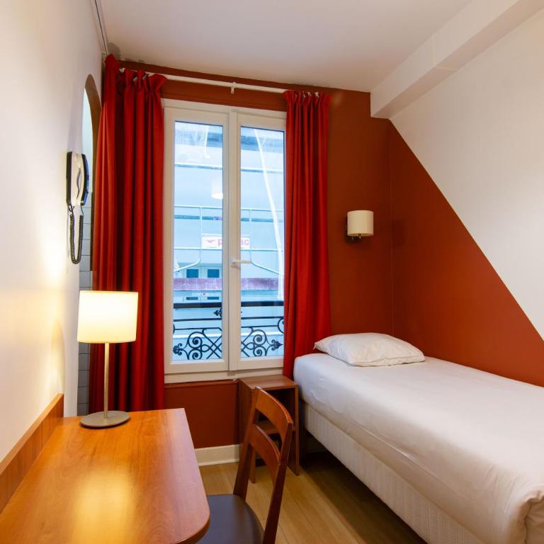 Hôtel Marignan - Chambre Simple (Douche et Toilettes Communes au Même Étage) - 5
