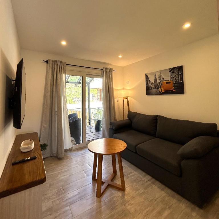 Deptos De la Cascada I Con la Mejor Vista de San Martín - Ayres del Bosque Alojamientos - Two-Bedroom Apartment with Mountain View - 41