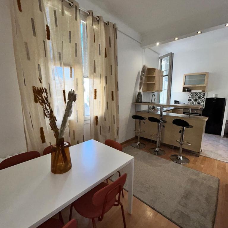 Cosy flat 10 min by walk from rue d Antibes - Appartement 3 Chambres - 16