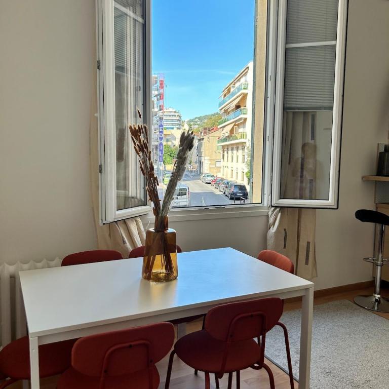 Cosy flat 10 min by walk from rue d Antibes - Appartement 3 Chambres - 22