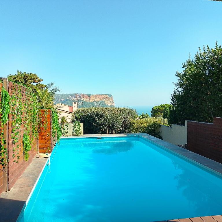 Suite vue mer, grande piscine et spa extérieur privatifs,climatisation et parking - Appartement 1 Chambre - 7