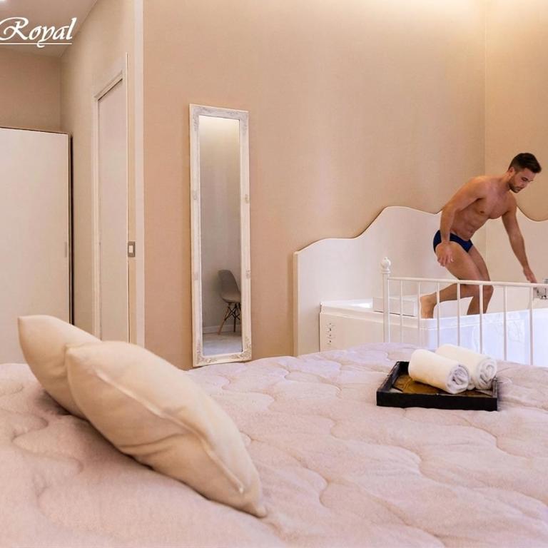Dharma Luxury Room - Camera Matrimoniale con Vasca Idromassaggio - 2