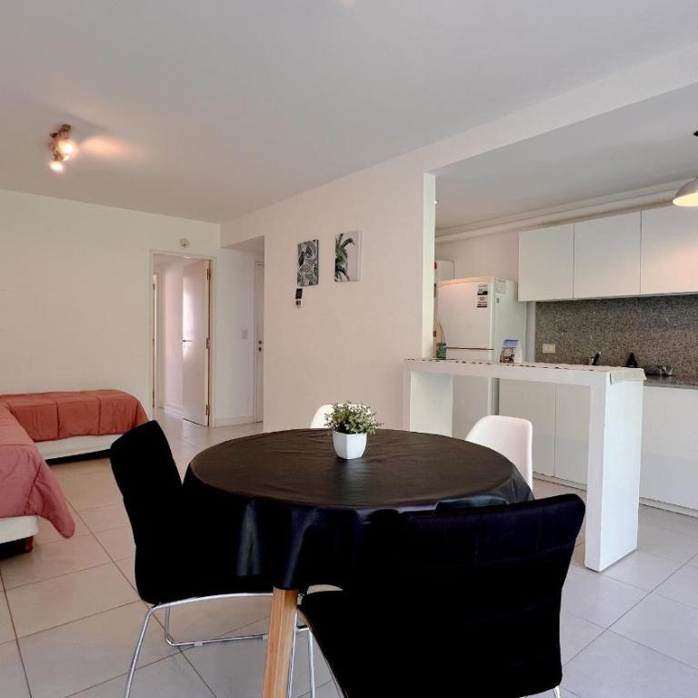 Depto Al A - Depto Zona Playa Grande para 4 PAX Con Cochera - Hola Sur - One-Bedroom Apartment with Balcony - 5