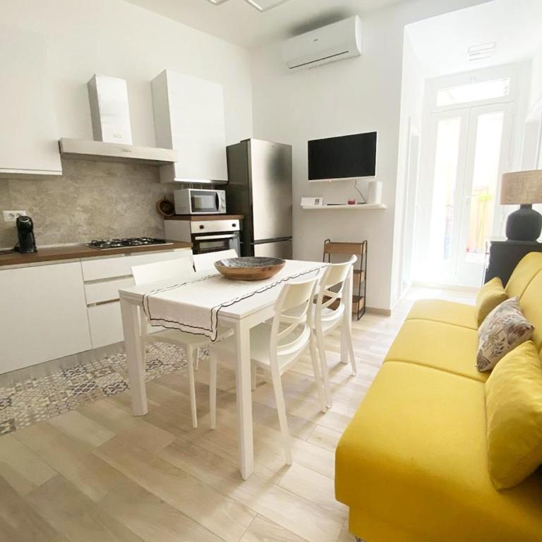 LaureLiving Holiday Home Casa Sabrizio - Two-Bedroom Apartment - 10