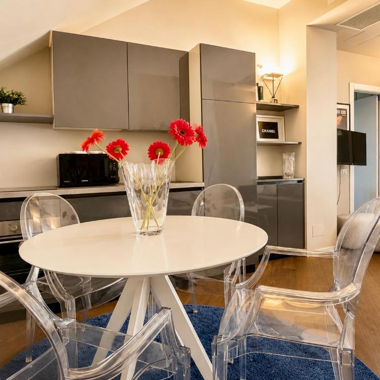 ComeCasa Attic 3 min walk from Duomo - Appartamento con 1 Camera da Letto - 11
