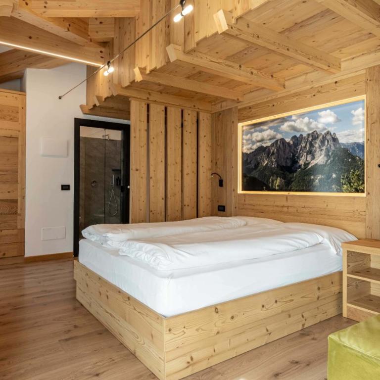 Hotel Chalet Alaska - Camera Tripla Luxury - 1
