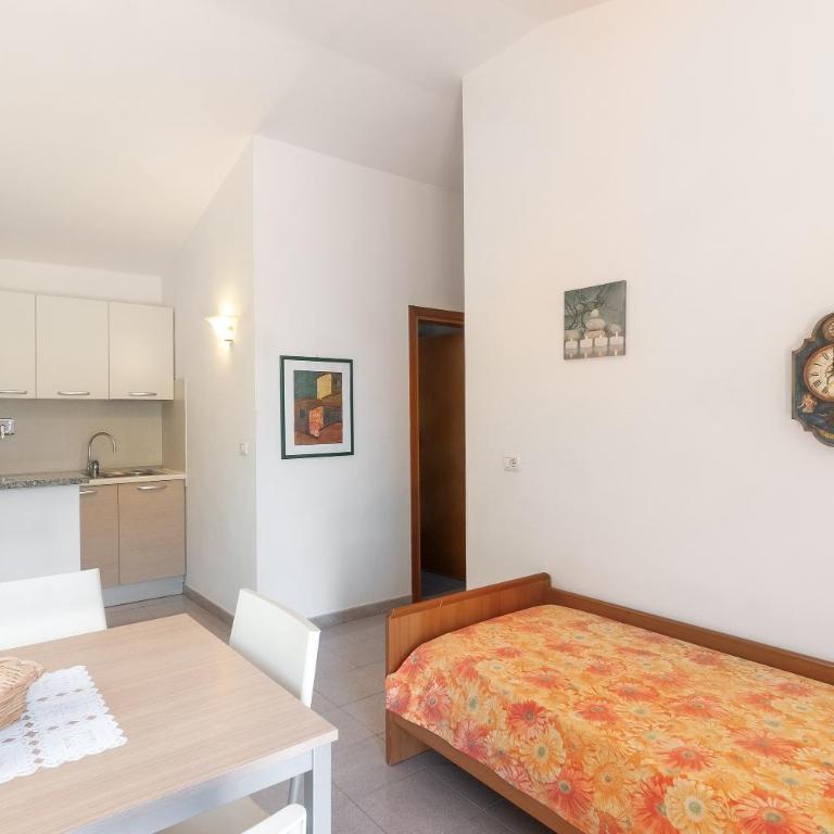 Appartamenti i Tigli 1 - Appartamento con 2 Camere da Letto e con Vista Montagna - 8