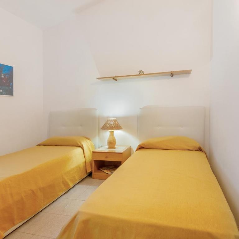 Appartamenti i Tigli 1 - Appartamento con 2 Camere da Letto e con Vista Montagna - 13