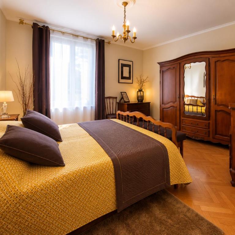 RétroMirabeau "Le Raspaïl" - 65m2 avec VUE - 2 CHAMBRES - 4 pers - COURS MIRABEAU HALLES GARE - EMPLACEMENT TOP - Chèques Vacances CONNECT - Appartement 2 Chambres - Vue sur Jardin - 28