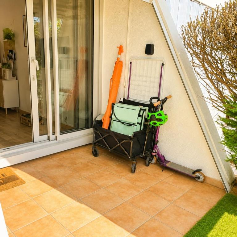 La Grande Motte - Studio double cabine 4-5p - Plage à pied - Parking privé - Terrasse - Apartment mit 1 Schlafzimmer - 26