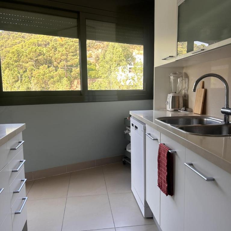 Apartment with Pool and Parking - Apartamento de 2 dormitorios - 11