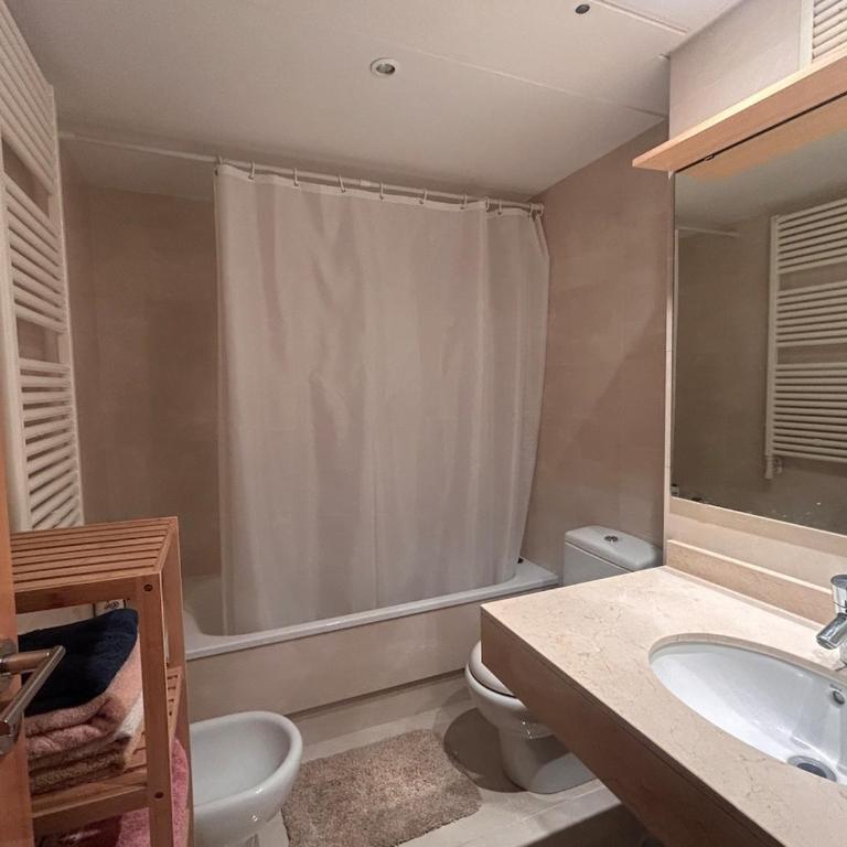 Apartment with Pool and Parking - Apartamento de 2 dormitorios - 25