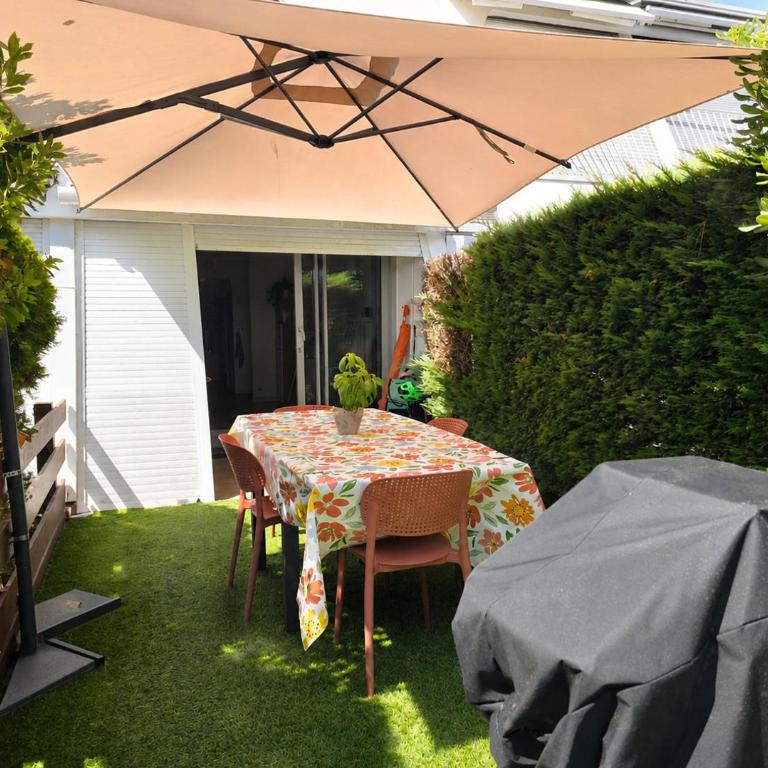 La Grande Motte - Studio double cabine 4-5p - Plage à pied - Parking privé - Terrasse - Apartment mit 1 Schlafzimmer - 22