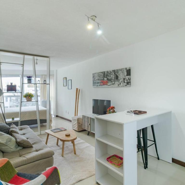 Luminoso y confortable a pasos del Parque Rodo - Apartamento - 1