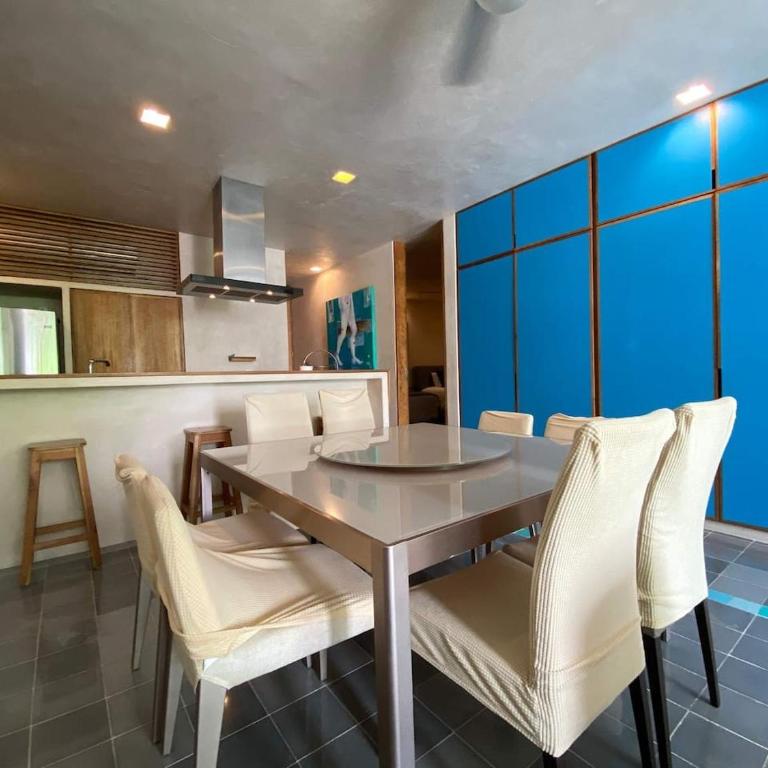 Sabor a Miel Steps from the Beach and 5th Avenue - Apartment - 18