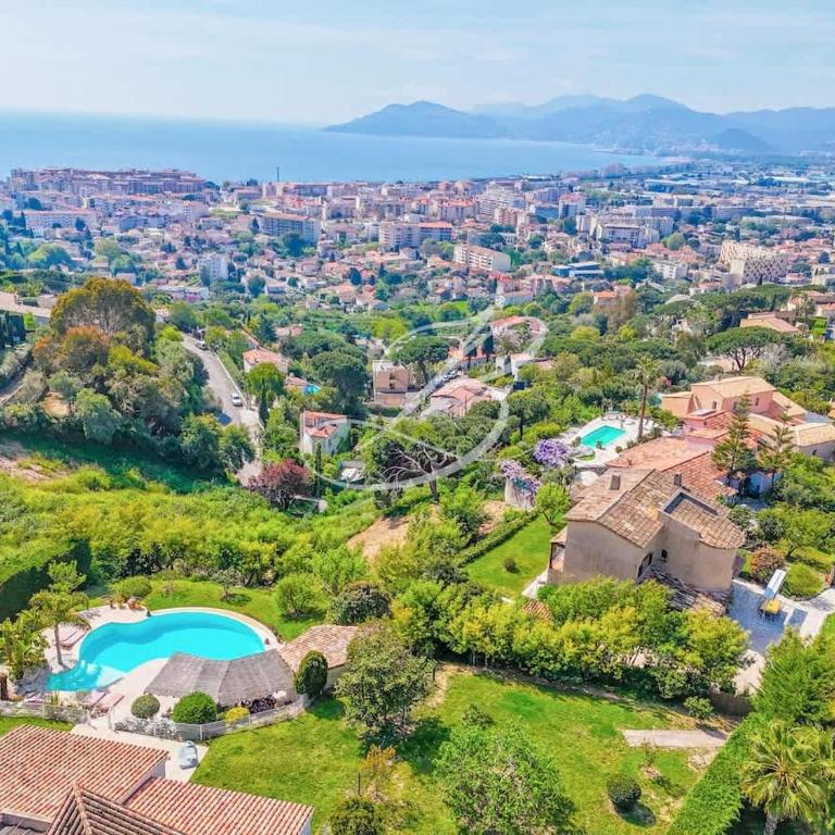 Villa Bleu Rivage - Piscine Cannes Vue panoramique Jacuzzi - Villa - Vue sur Mer - 4