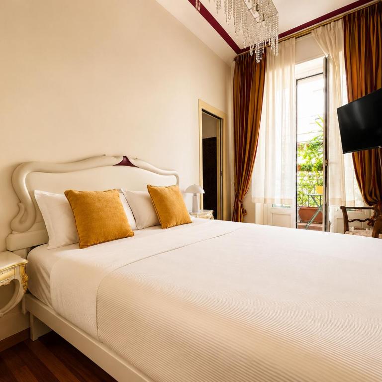 ComeCasa Duomo Elegant Retreat - Two-Bedroom Apartment with Balcony - 31