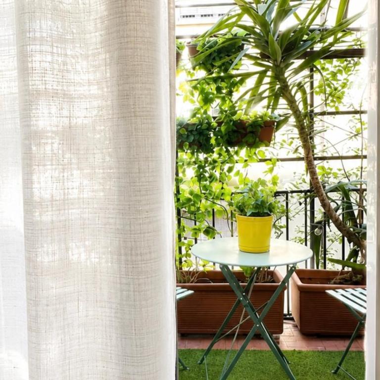 ComeCasa Duomo Elegant Retreat - Two-Bedroom Apartment with Balcony - 34